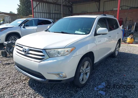2013 Toyota Highlander Limited z USA, uszkodzony, nr VIN 5TDYK3EH5DS095560
